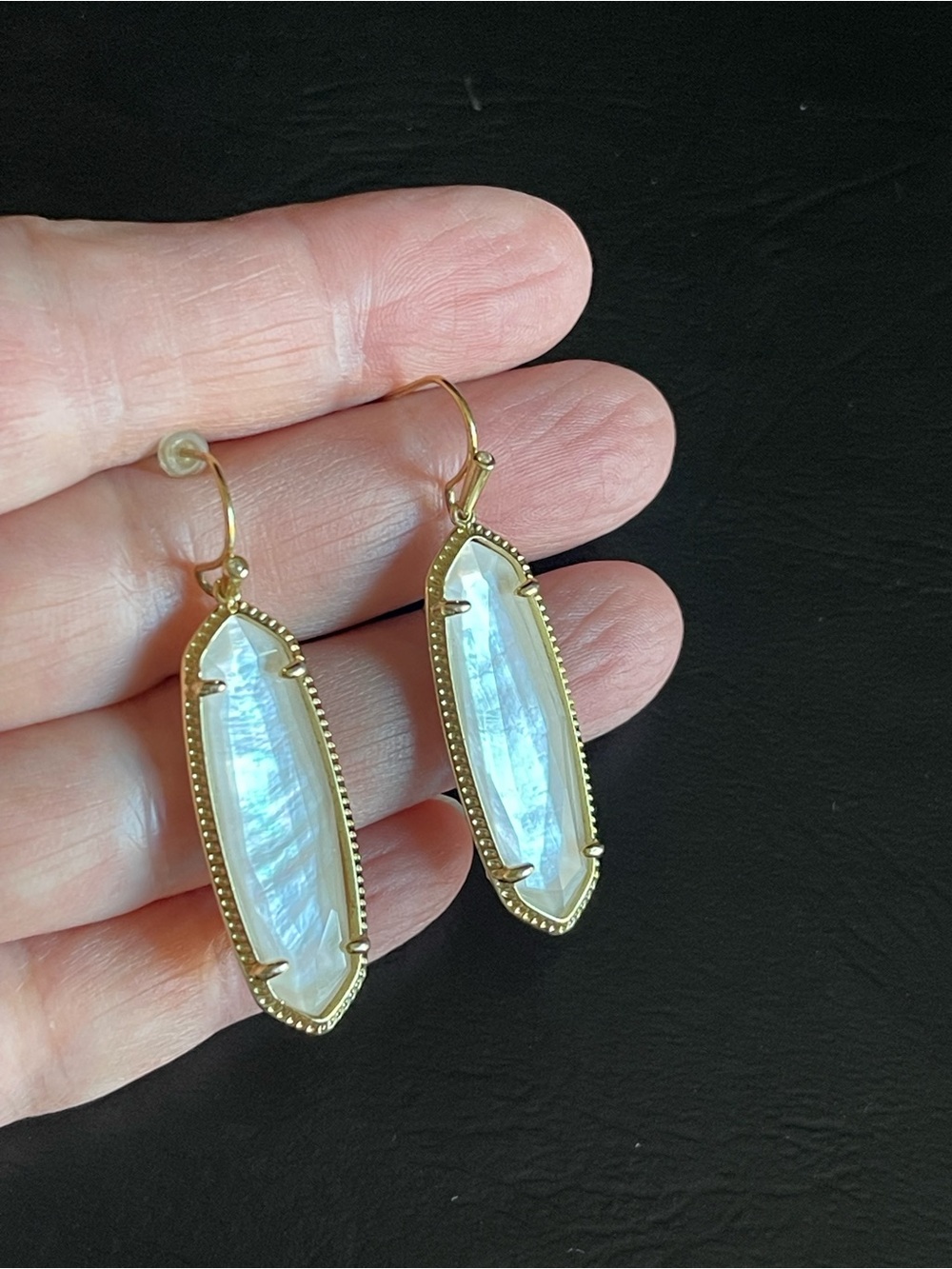 Kendra Scott Rayne Gold Drop Earrings with White Shell - Picture 7 of 8